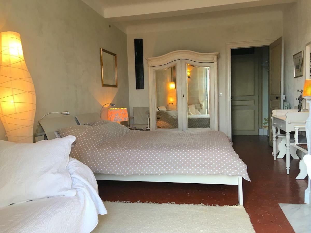 Bed and Breakfast Les Chapeliers Claviers Exterior foto